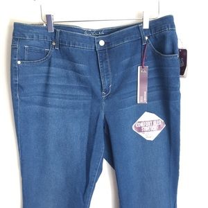NWT Gloria Vanderbilt Bridget Slim Leg Jeans 16W